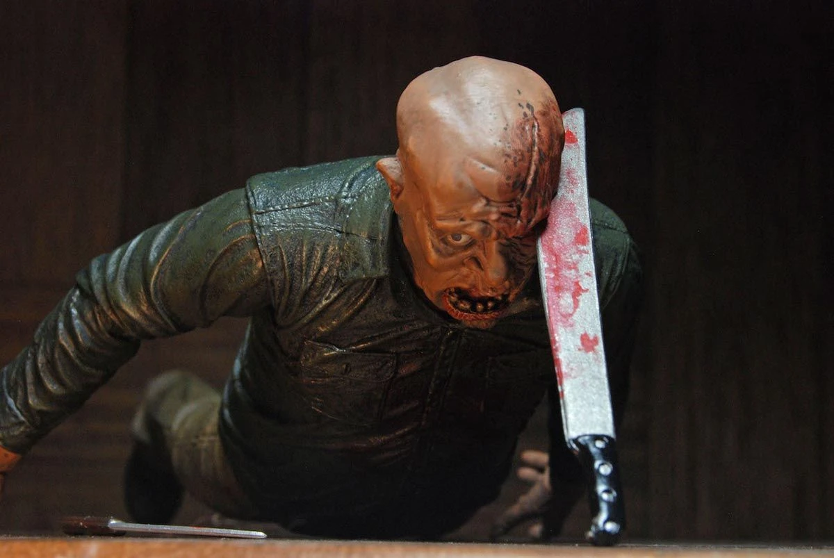 NECA Friday The 13th The Final Chapter Jason Voorhees Ultimate Figur – Bild 7