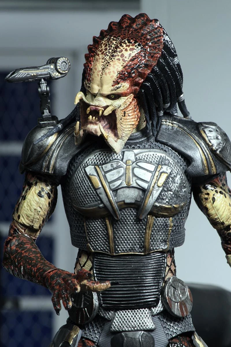 NECA Predator - Ultimate Fugitive Predator Action Figur – Bild 4
