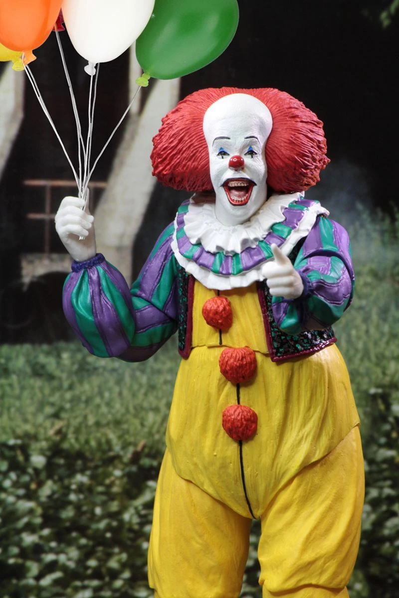 NECA IT - Ultimate Pennywise Actionfigur (1990 Miniseries) – Bild 2