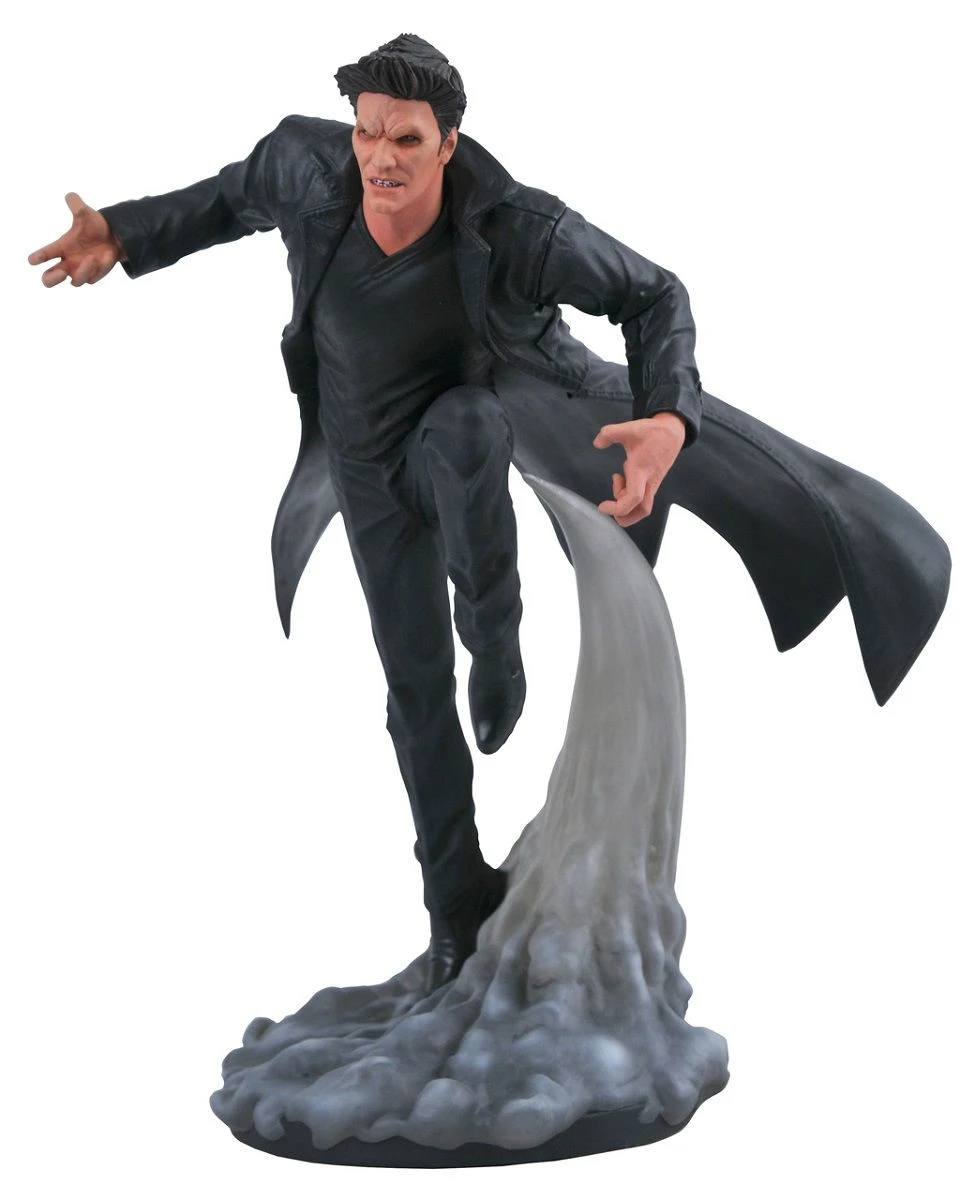 Diamond Select Buffy The Vampire Slayer - Vampire Angel Gallery Statue